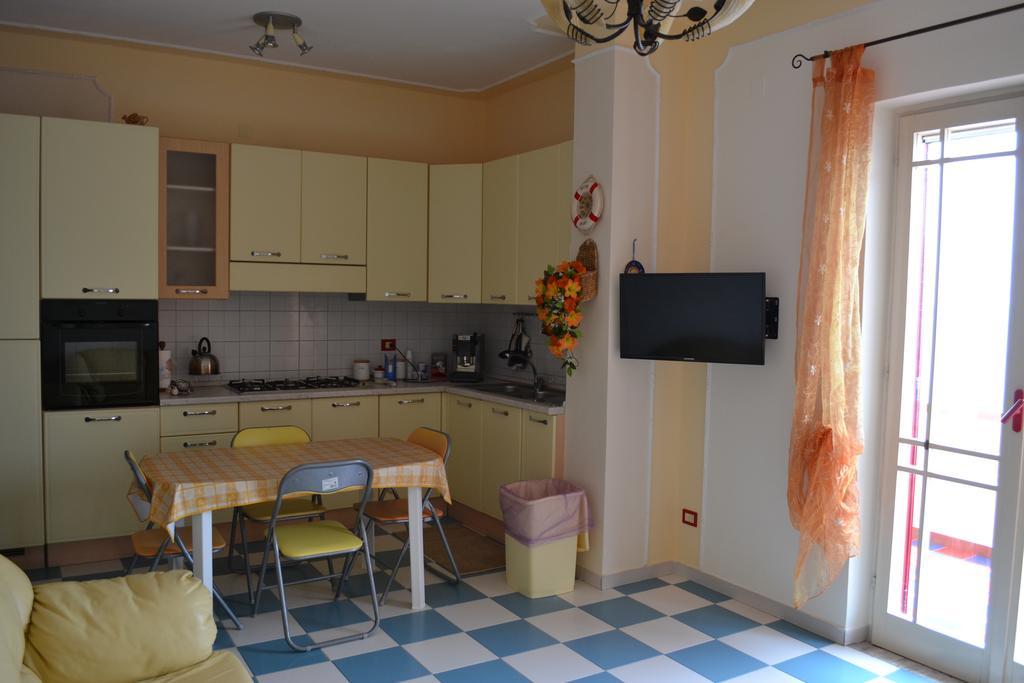 Casa Vacanze Dei Navigatori On The Sea Pontecagnano Exterior foto